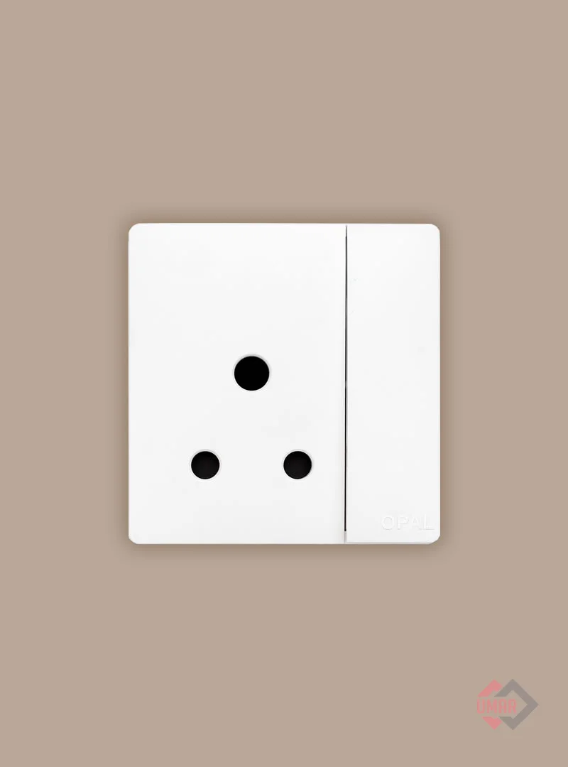 Opal 15A Power Plug (Prium Series)