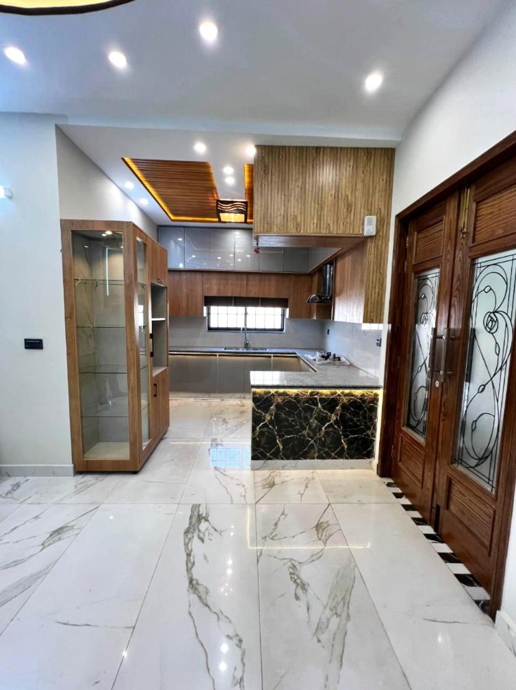 Marble kitchen with patterned floor